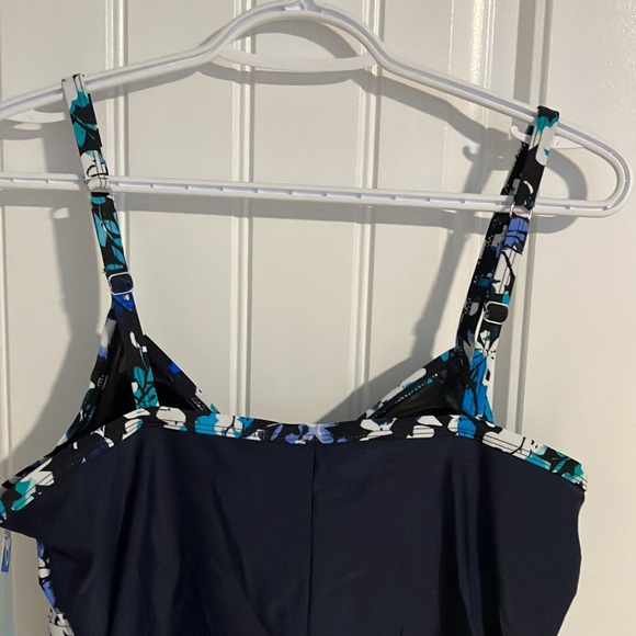 CHRISTINA SWIMSUIT 1-PC Ruched FLORAL Blue Black Sz 16 D BNWT - Picture 6 of 10